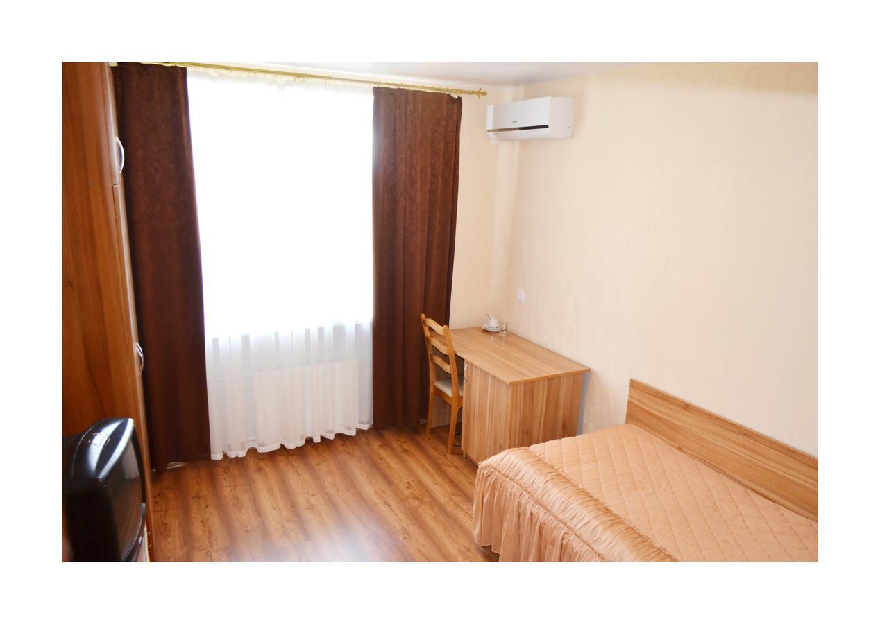 Hotel Oktyabrskaya Γόμελ Εξωτερικό φωτογραφία