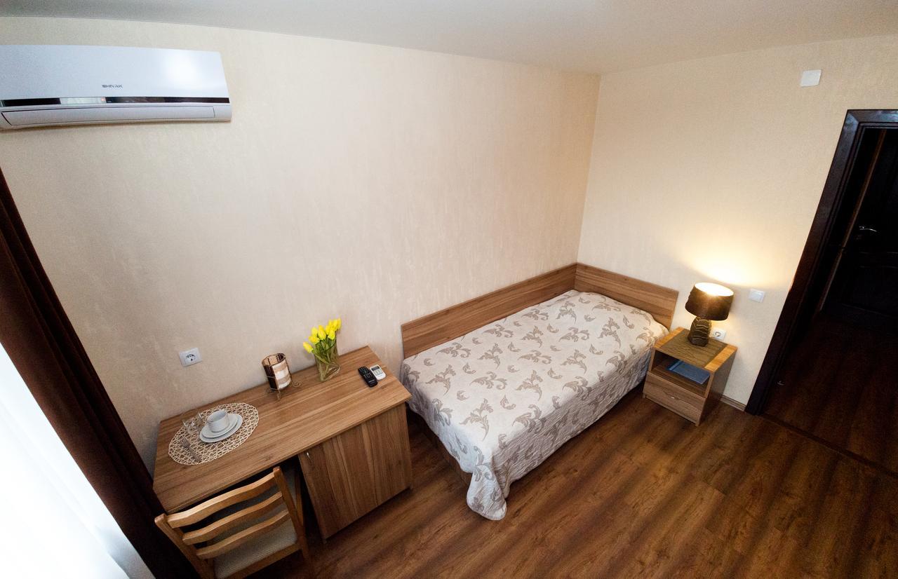 Hotel Oktyabrskaya Γόμελ Εξωτερικό φωτογραφία