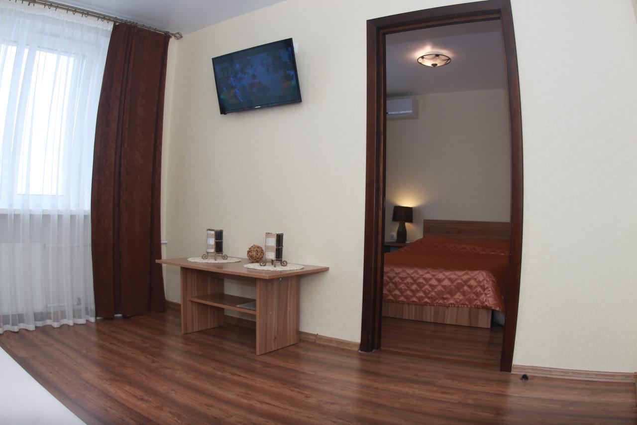 Hotel Oktyabrskaya Γόμελ Εξωτερικό φωτογραφία