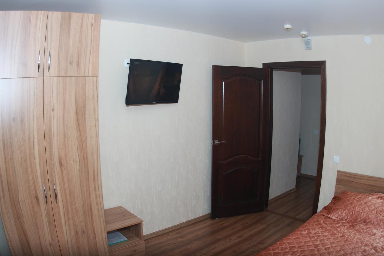 Hotel Oktyabrskaya Γόμελ Εξωτερικό φωτογραφία